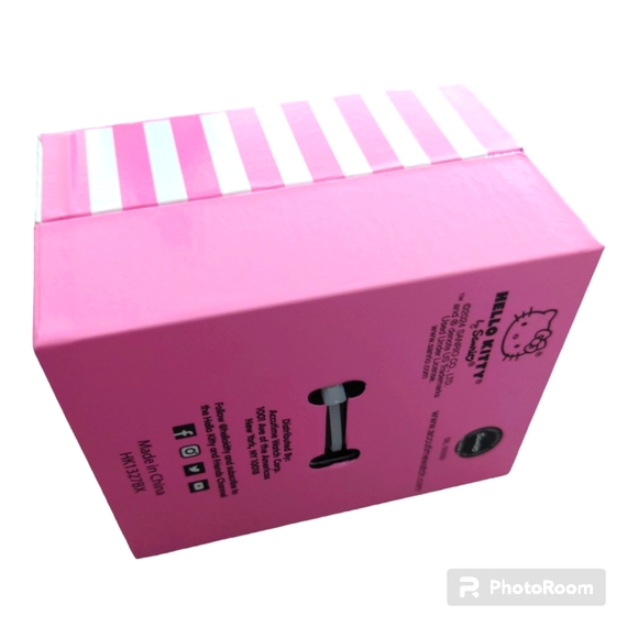 Hello Kitty Watch Black Band with Pink Bow Charm Gift Box NEW! - Picture 4 of 5